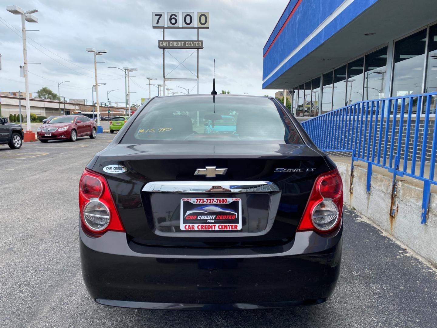 2014 BRONZE Chevrolet Sonic LT Auto Sedan (1G1JC5SH7E4) with an 1.8L L4 DOHC 24V engine, 6-Speed Automatic transmission, located at 7600 S Western Ave., Chicago, IL, 60620, (773) 918-3980, 0.000000, 0.000000 - Photo#2