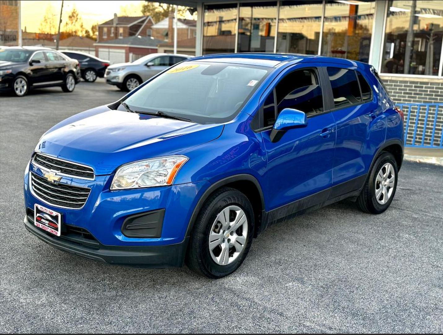 2016 BLUE Chevrolet Trax LS FWD (KL7CJKSB0GB) with an 1.4L L4 DOHC 16V engine, 6A transmission, located at 7600 S Western Ave., Chicago, IL, 60620, (773) 918-3980, 0.000000, 0.000000 - Photo#2