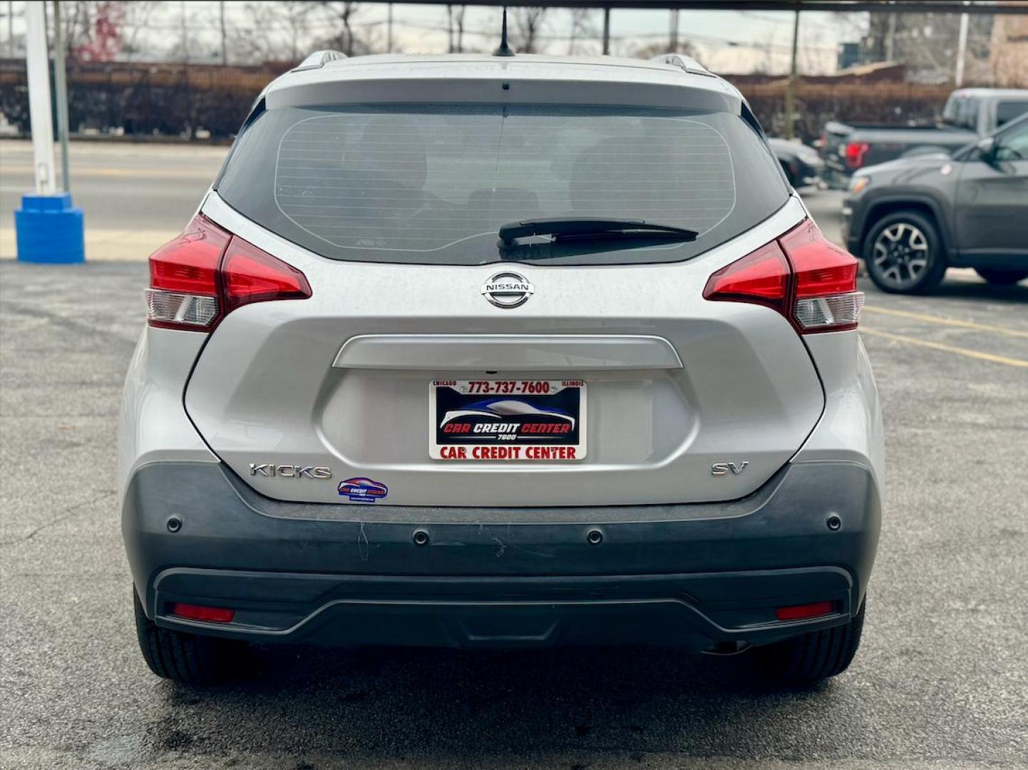 2020 SILVER Nissan Kicks SV (3N1CP5CV0LL) with an 1.6L L4 engine, CVT transmission, located at 7600 S Western Ave., Chicago, IL, 60620, (773) 918-3980, 0.000000, 0.000000 - Photo#3