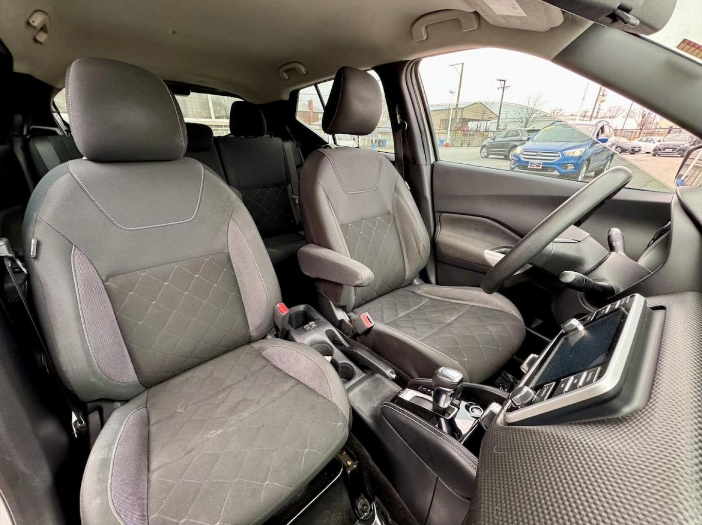 2020 SILVER Nissan Kicks SV (3N1CP5CV0LL) with an 1.6L L4 engine, CVT transmission, located at 7600 S Western Ave., Chicago, IL, 60620, (773) 918-3980, 0.000000, 0.000000 - Photo#9