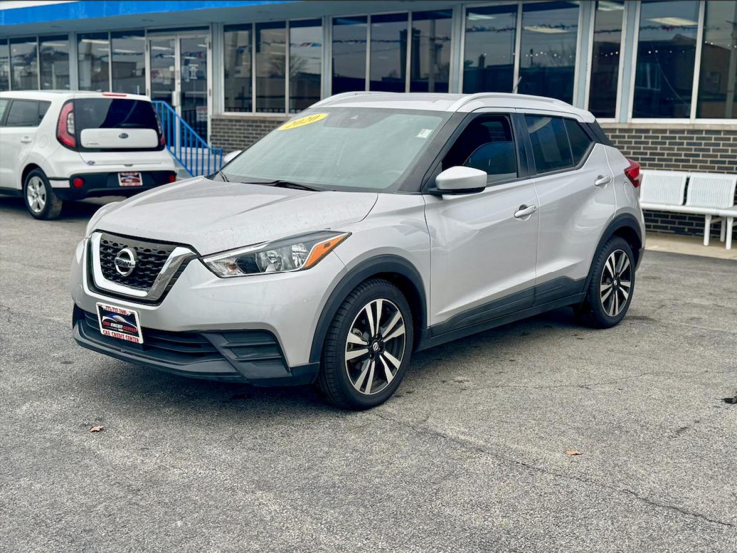 2020 SILVER Nissan Kicks SV (3N1CP5CV0LL) with an 1.6L L4 engine, CVT transmission, located at 7600 S Western Ave., Chicago, IL, 60620, (773) 918-3980, 0.000000, 0.000000 - Photo#2