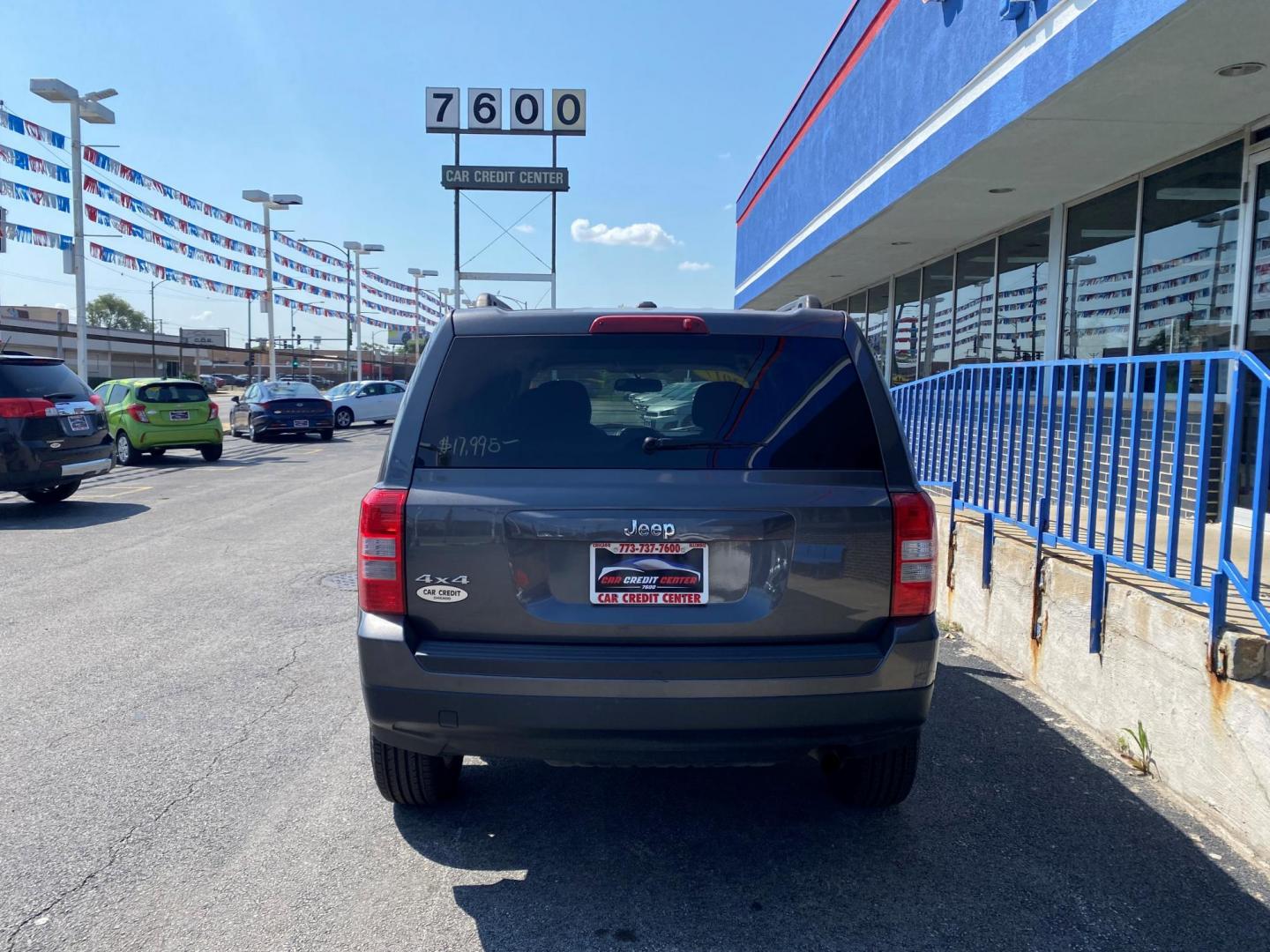 2017 GRAY Jeep Patriot Sport 4WD (1C4NJRBB4HD) with an 2.4L L4 DOHC 16V engine, located at 7600 S Western Ave., Chicago, IL, 60620, (773) 918-3980, 0.000000, 0.000000 - Photo#2