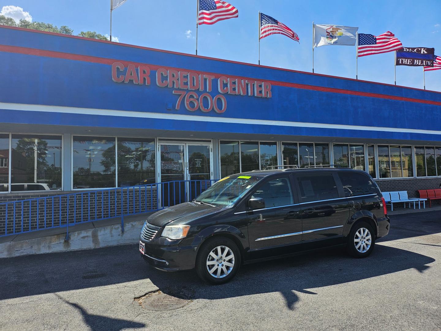 2014 BLACK Chrysler Town and Country Touring (2C4RC1BG5ER) with an 3.6L V6 DOHC 24V engine, 6-Speed Automatic transmission, located at 7600 S Western Ave., Chicago, IL, 60620, (773) 918-3980, 0.000000, 0.000000 - Photo#1