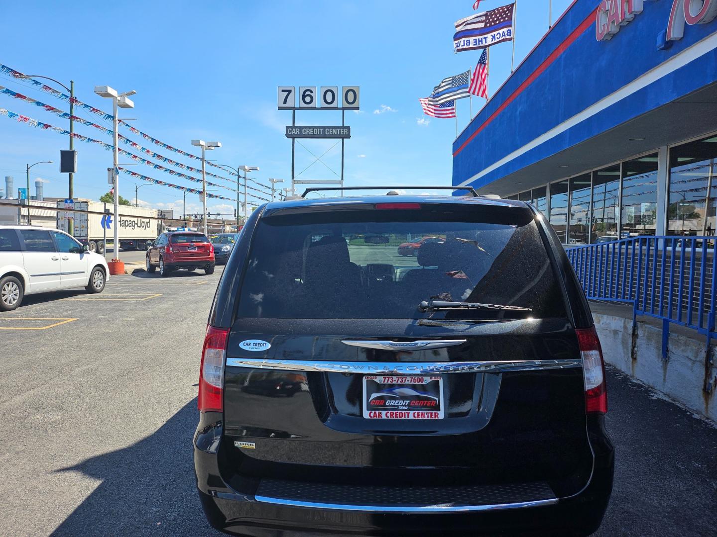 2014 BLACK Chrysler Town and Country Touring (2C4RC1BG5ER) with an 3.6L V6 DOHC 24V engine, 6-Speed Automatic transmission, located at 7600 S Western Ave., Chicago, IL, 60620, (773) 918-3980, 0.000000, 0.000000 - Photo#3