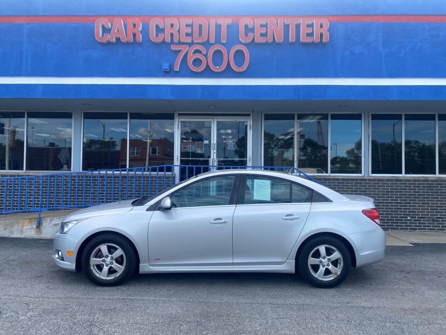 2013 SILVER Chevrolet Cruze 1LT Auto (1G1PC5SB2D7) with an 1.4L L4 DOHC 16V TURBO engine, 6-Speed Automatic transmission, located at 7600 S Western Ave., Chicago, IL, 60620, (773) 918-3980, 0.000000, 0.000000 - Photo#0