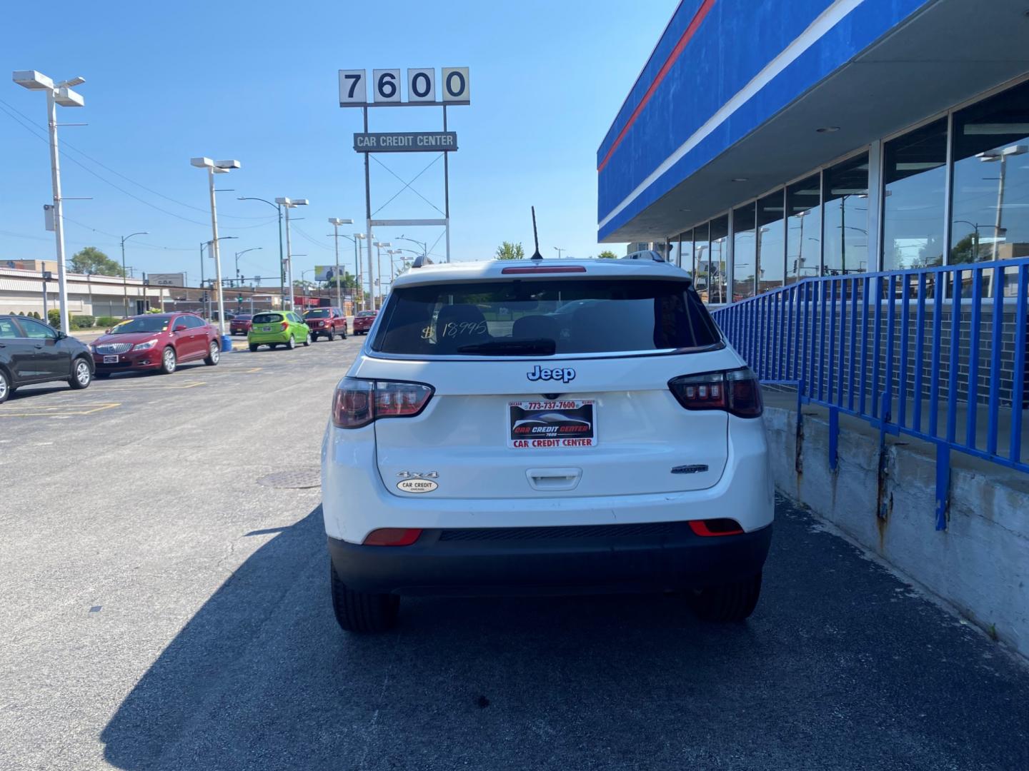 2018 WHITE Jeep Compass Sport 4WD (3C4NJDBB9JT) with an 2.4L L4 DOHC 16V engine, located at 7600 S Western Ave., Chicago, IL, 60620, (773) 918-3980, 0.000000, 0.000000 - Photo#2