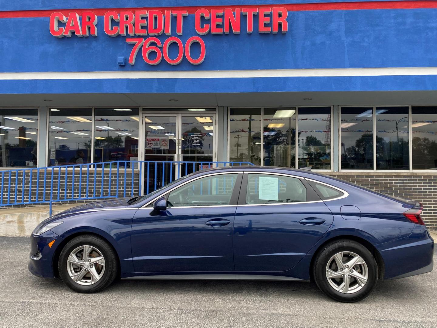 2021 BLUE Hyundai Sonata SE (5NPEG4JA3MH) with an 2.5L L4 DOHC 16V engine, 8A transmission, located at 7600 S Western Ave., Chicago, IL, 60620, (773) 918-3980, 0.000000, 0.000000 - Photo#0