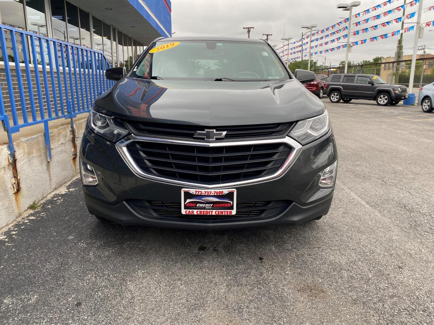 2019 GRAY Chevrolet Equinox LT 2WD (3GNAXKEV7KS) with an 1.5L L4 DIR DOHC 16V TURBO engine, 6A transmission, located at 7600 S Western Ave., Chicago, IL, 60620, (773) 918-3980, 0.000000, 0.000000 - Photo#1