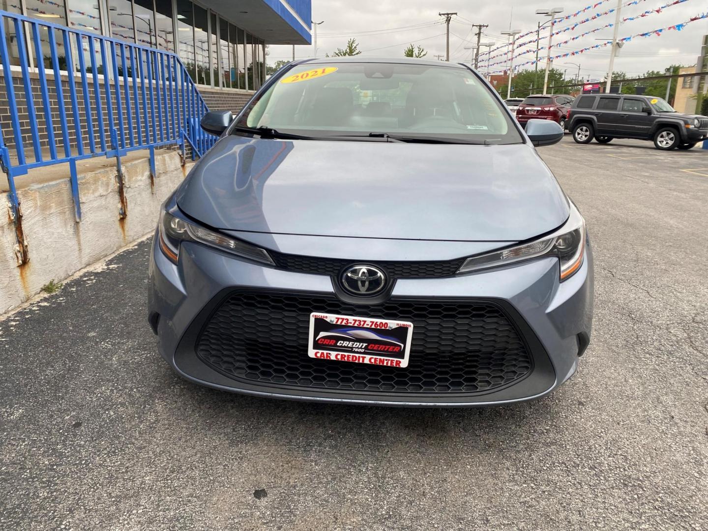 2021 GRAY Toyota Corolla LE (5YFEPMAE6MP) with an 1.8L L4 DOHC 16V engine, CVT transmission, located at 7600 S Western Ave., Chicago, IL, 60620, (773) 918-3980, 0.000000, 0.000000 - Photo#1