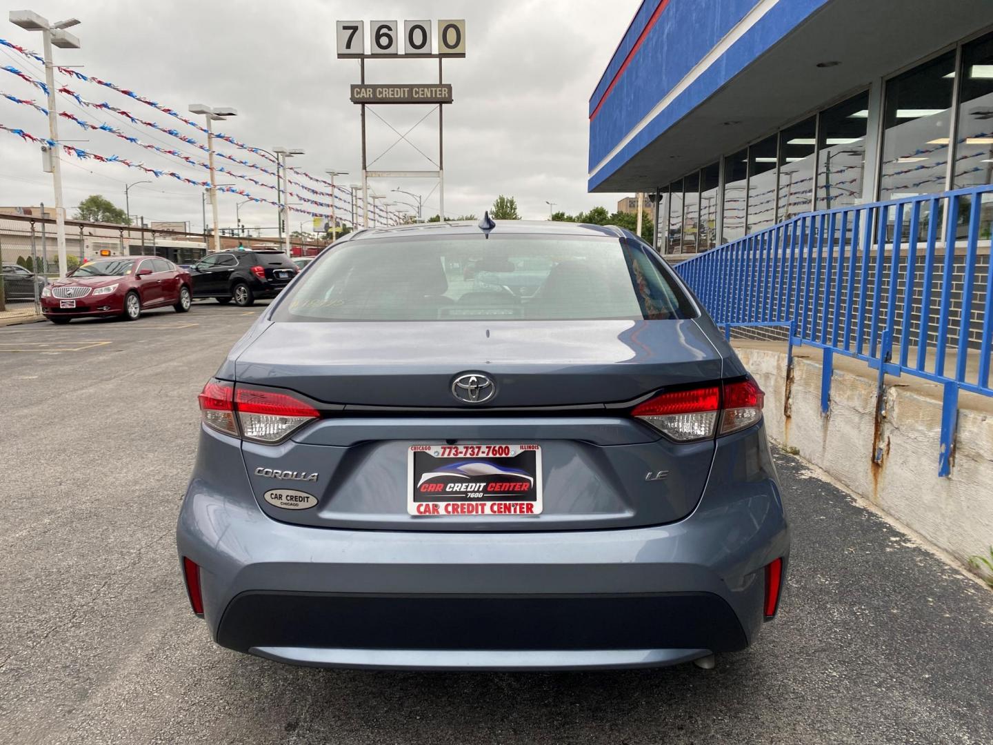 2021 GRAY Toyota Corolla LE (5YFEPMAE6MP) with an 1.8L L4 DOHC 16V engine, CVT transmission, located at 7600 S Western Ave., Chicago, IL, 60620, (773) 918-3980, 0.000000, 0.000000 - Photo#2