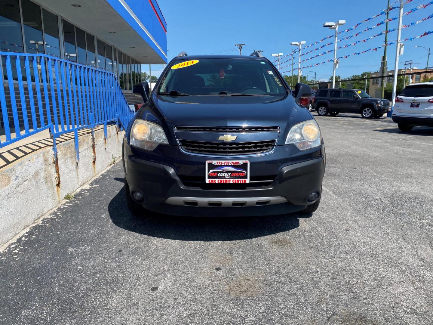 2014 BLUE Chevrolet Captiva Sport 2LS FWD (3GNAL2EK5ES) with an 2.4L L4 DOHC 16V FFV engine, 6-Speed Automatic transmission, located at 7600 S Western Ave., Chicago, IL, 60620, (773) 918-3980, 0.000000, 0.000000 - Photo#1