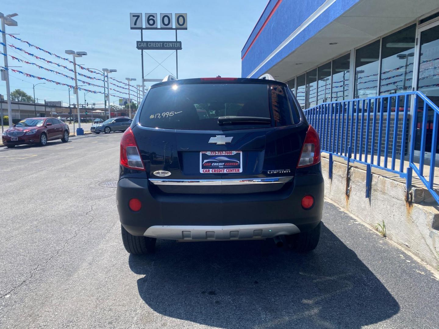 2014 BLUE Chevrolet Captiva Sport 2LS FWD (3GNAL2EK5ES) with an 2.4L L4 DOHC 16V FFV engine, 6-Speed Automatic transmission, located at 7600 S Western Ave., Chicago, IL, 60620, (773) 918-3980, 0.000000, 0.000000 - Photo#2