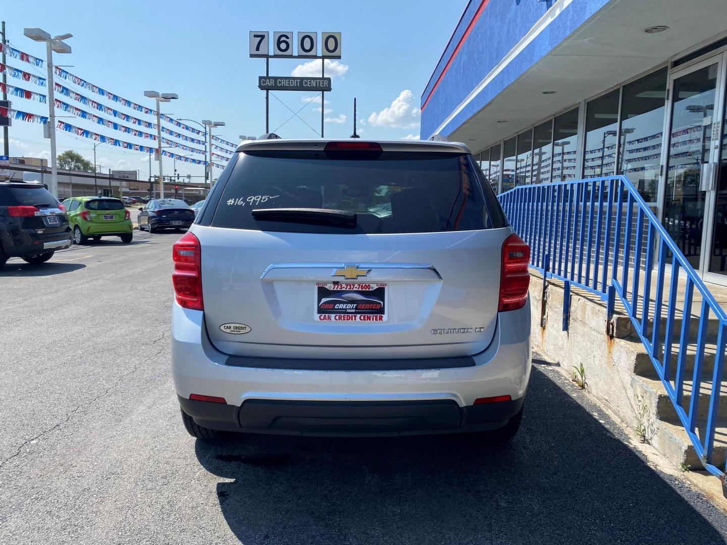 2016 SILVER Chevrolet Equinox LT 2WD (2GNALCEKXG1) with an 2.4L L4 DOHC 16V FFV engine, 6A transmission, located at 7600 S Western Ave., Chicago, IL, 60620, (773) 918-3980, 0.000000, 0.000000 - Photo#2