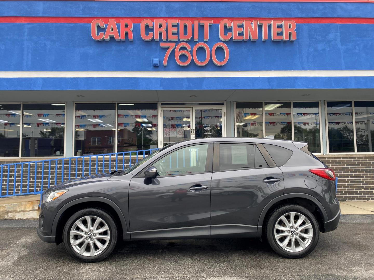 2015 GRAY Mazda CX-5 Grand Touring AWD (JM3KE4DY6F0) with an 2.5L L4 DOHC 16V engine, 6-Speed Automatic transmission, located at 7600 S Western Ave., Chicago, IL, 60620, (773) 918-3980, 0.000000, 0.000000 - Photo#0