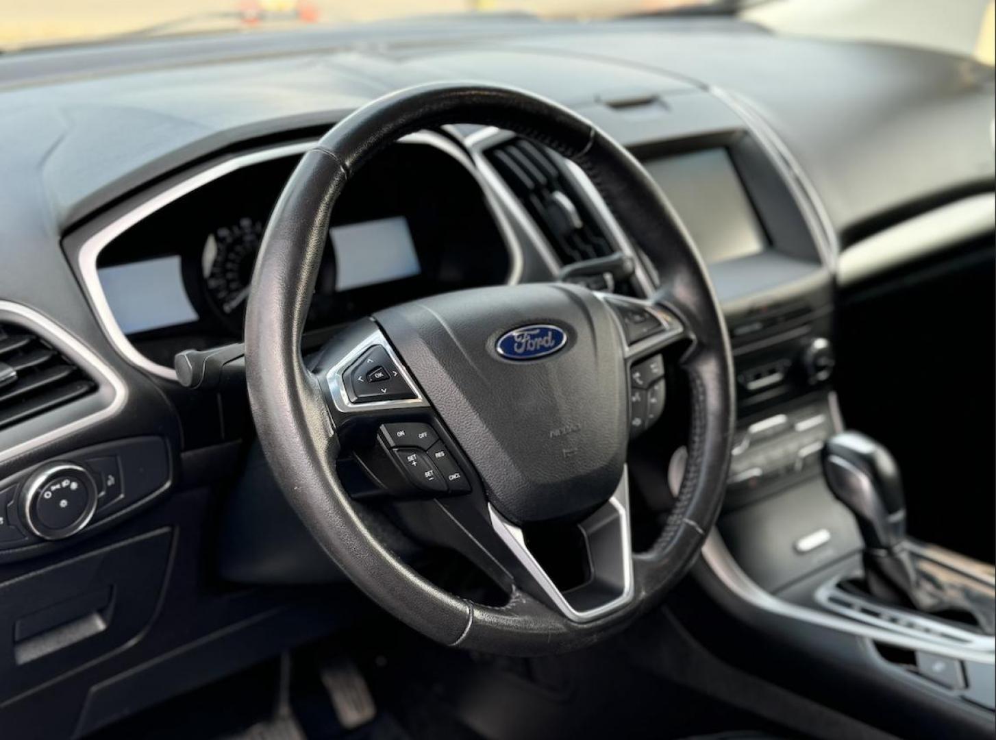 2015 GRAY Ford Edge SEL AWD (2FMTK4J96FB) with an 2.0L L4 DOHC 16V engine, 6-Speed Automatic transmission, located at 7600 S Western Ave., Chicago, IL, 60620, (773) 918-3980, 0.000000, 0.000000 - Photo#4