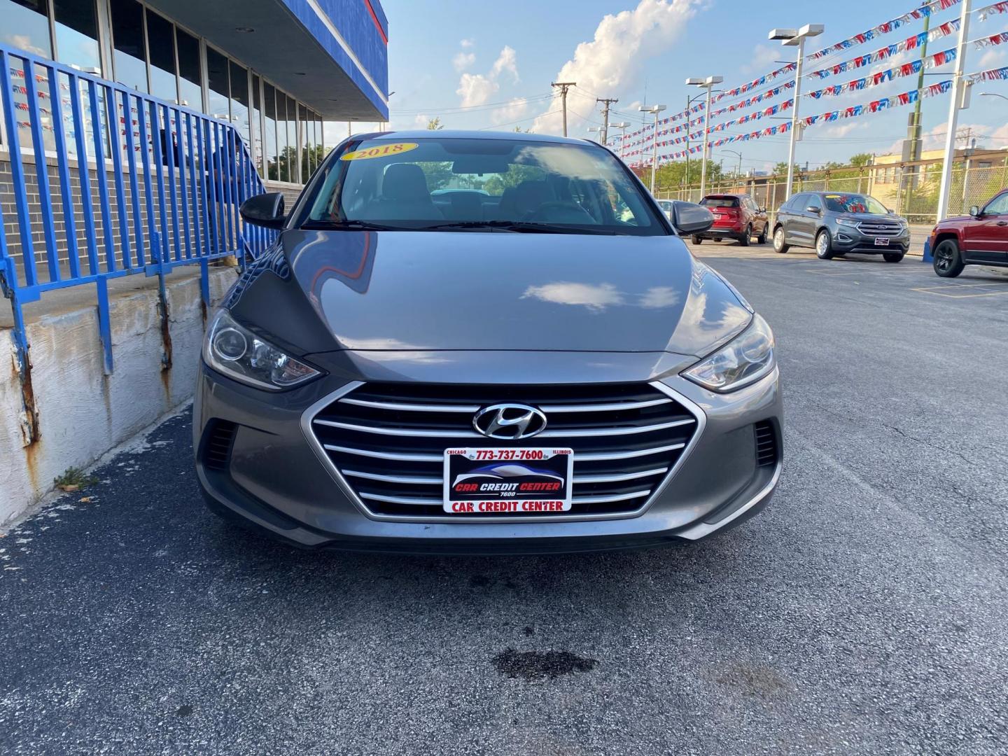 2018 GRAY Hyundai Elantra Limited (5NPD84LF0JH) with an 1.8L L4 DOHC 16V engine, 6A transmission, located at 7600 S Western Ave., Chicago, IL, 60620, (773) 918-3980, 0.000000, 0.000000 - Photo#1