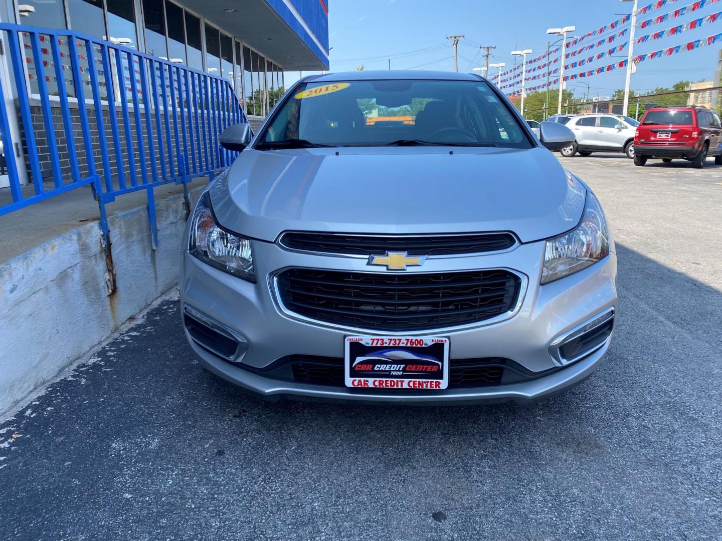 2015 SILVER Chevrolet Cruze 1LT Auto (1G1PC5SB4F7) with an 1.4L L4 DOHC 16V TURBO engine, 6-Speed Automatic transmission, located at 7600 S Western Ave., Chicago, IL, 60620, (773) 918-3980, 0.000000, 0.000000 - Photo#1