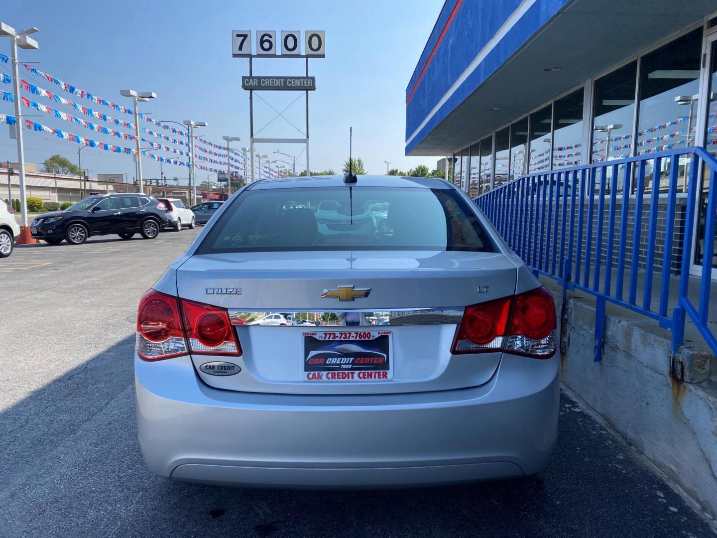 2015 SILVER Chevrolet Cruze 1LT Auto (1G1PC5SB4F7) with an 1.4L L4 DOHC 16V TURBO engine, 6-Speed Automatic transmission, located at 7600 S Western Ave., Chicago, IL, 60620, (773) 918-3980, 0.000000, 0.000000 - Photo#2