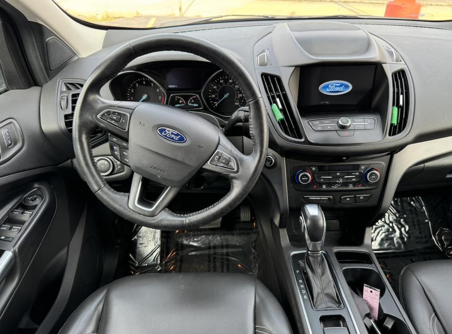 2019 GRAY Ford Escape SEL 4WD (1FMCU9HD9KU) with an 1.5L L4 DOHC 16V engine, 6A transmission, located at 7600 S Western Ave., Chicago, IL, 60620, (773) 918-3980, 0.000000, 0.000000 - Photo#6