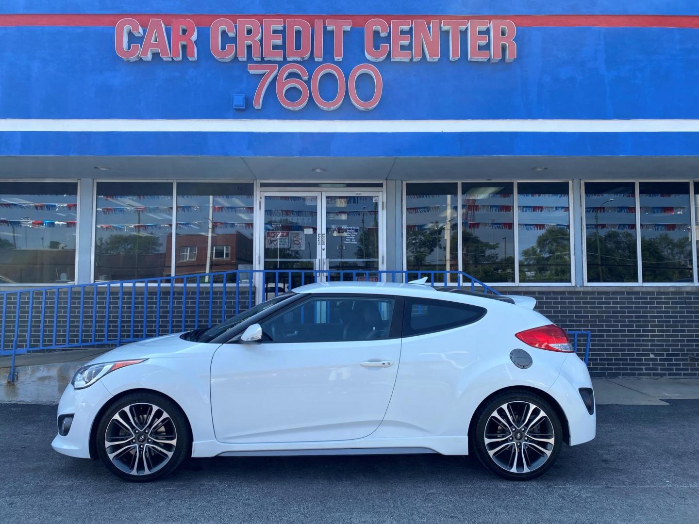 2016 WHITE Hyundai Veloster Turbo 6MT (KMHTC6AE6GU) with an 1.6L L4 DOHC 16V TURBO engine, 6M transmission, located at 7600 S Western Ave., Chicago, IL, 60620, (773) 918-3980, 0.000000, 0.000000 - Photo#0