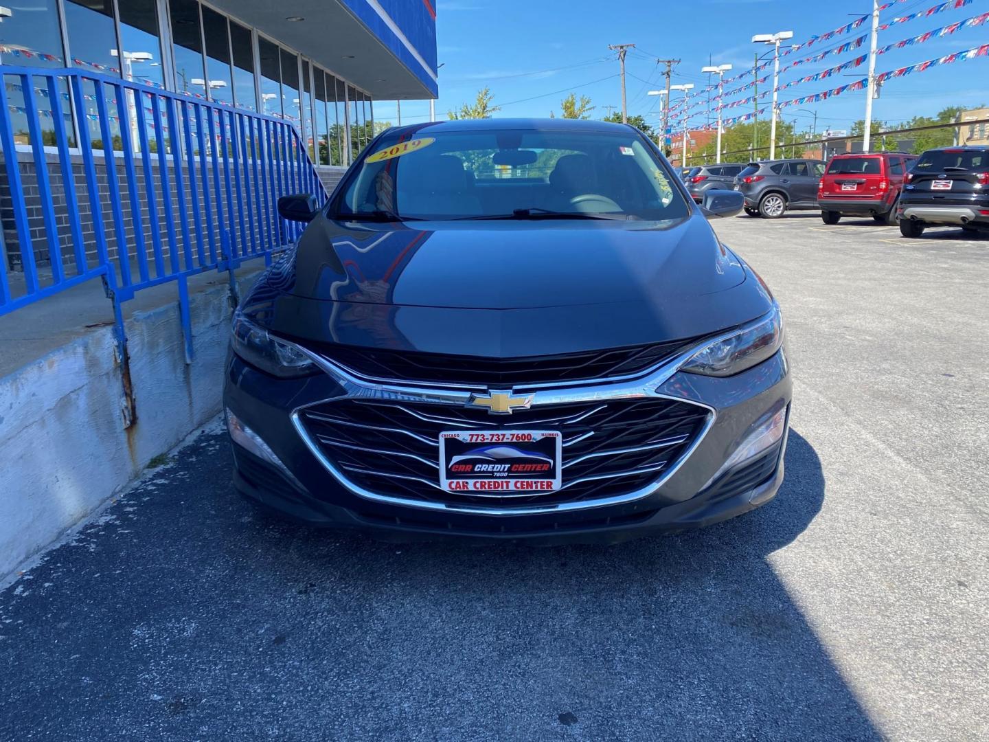 2019 GRAY Chevrolet Malibu LT (1G1ZD5ST5KF) with an 1.5L L4 DOHC 16V engine, 6A transmission, located at 7600 S Western Ave., Chicago, IL, 60620, (773) 918-3980, 0.000000, 0.000000 - Photo#1