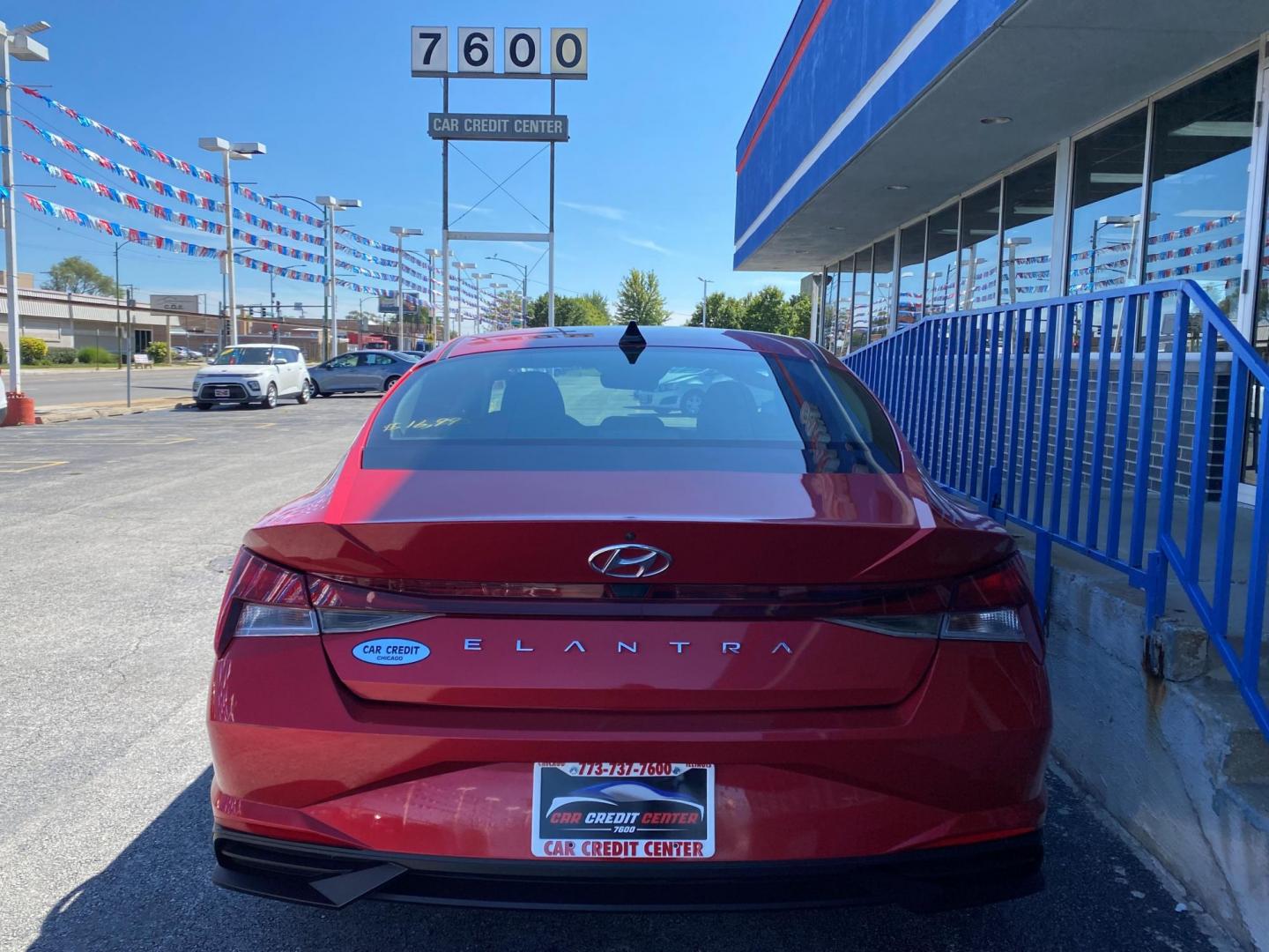 2021 RED Hyundai Elantra SE (5NPLL4AG7MH) with an 1.6L L4 DOHC 16V engine, 6A transmission, located at 7600 S Western Ave., Chicago, IL, 60620, (773) 918-3980, 0.000000, 0.000000 - Photo#2