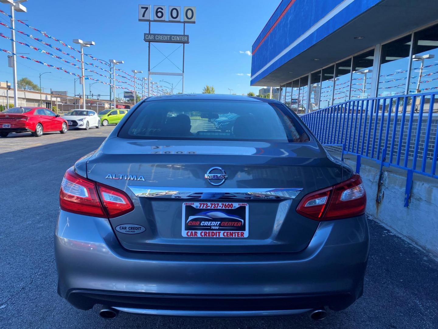 2017 GRAY Nissan Altima 2.5 S (1N4AL3AP3HC) with an 2.5L L4 DOHC 16V engine, CVT transmission, located at 7600 S Western Ave., Chicago, IL, 60620, (773) 918-3980, 0.000000, 0.000000 - Photo#2