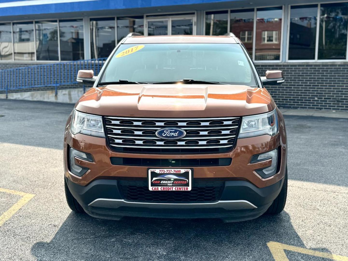 2017 ORANGE Ford Explorer Limited FWD (1FM5K7F87HG) with an 3.5L V6 DOHC 24V engine, 6A transmission, located at 7600 S Western Ave., Chicago, IL, 60620, (773) 918-3980, 0.000000, 0.000000 - Photo#2