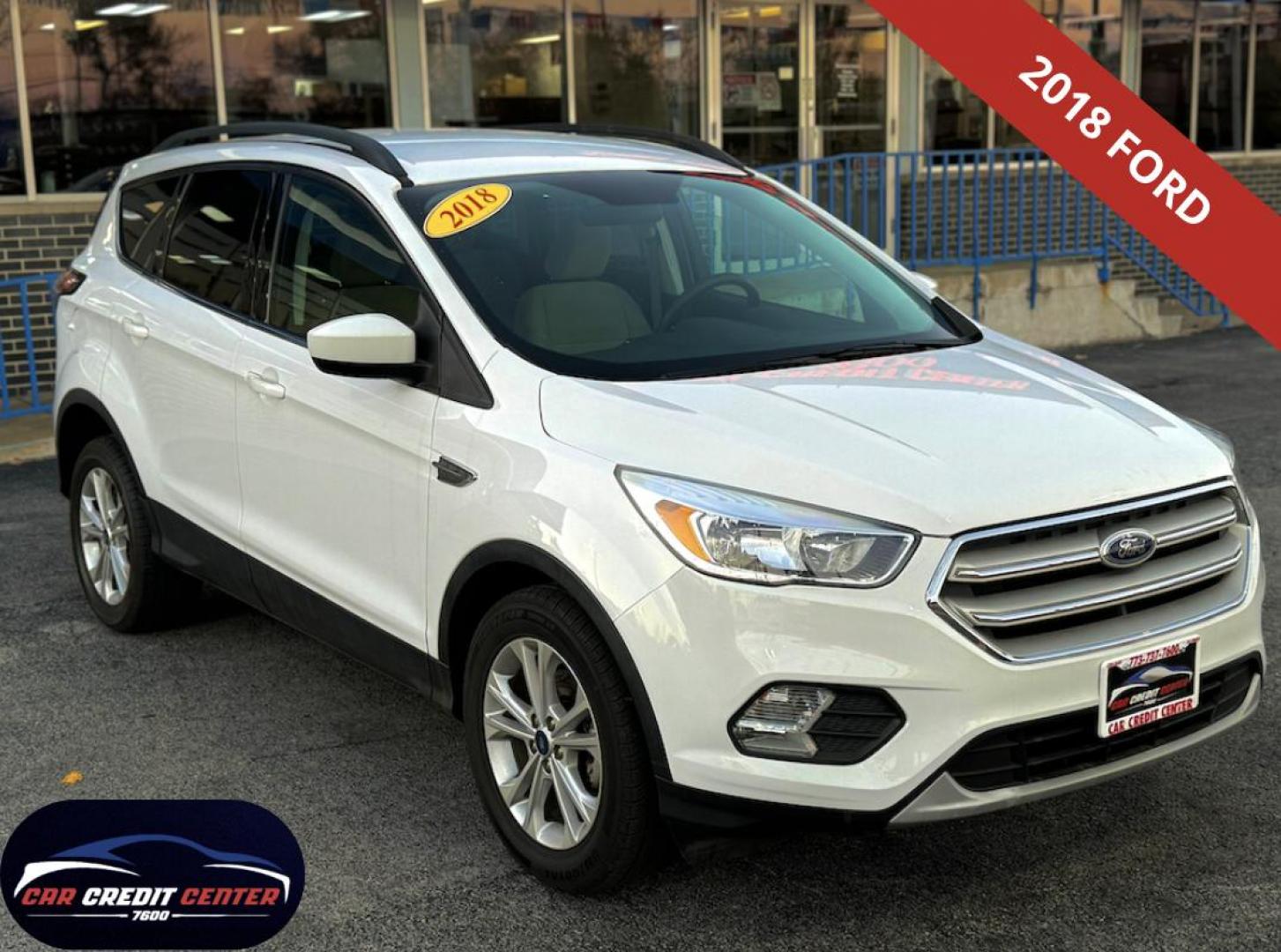 2018 WHITE Ford Escape SE FWD (1FMCU0GD2JU) with an 1.5L L4 DOHC 16V engine, 6A transmission, located at 7600 S Western Ave., Chicago, IL, 60620, (773) 918-3980, 0.000000, 0.000000 - Photo#0