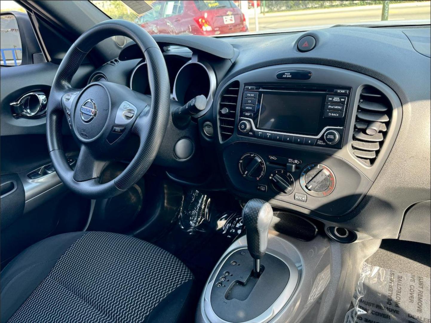 2017 SILVER Nissan Juke S FWD (JN8AF5MR2HT) with an 1.6L L4 DOHC 16V TURBO engine, CVT transmission, located at 7600 S Western Ave., Chicago, IL, 60620, (773) 918-3980, 0.000000, 0.000000 - Photo#7