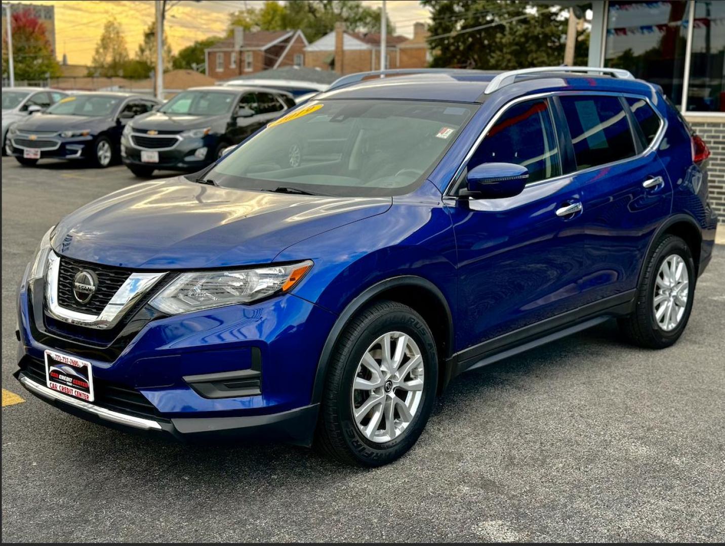 2019 BLACK Nissan Rogue SV 2WD (5N1AT2MT8KC) with an 2.5L L4 DOHC 16V engine, CVT transmission, located at 7600 S Western Ave., Chicago, IL, 60620, (773) 918-3980, 0.000000, 0.000000 - Photo#2