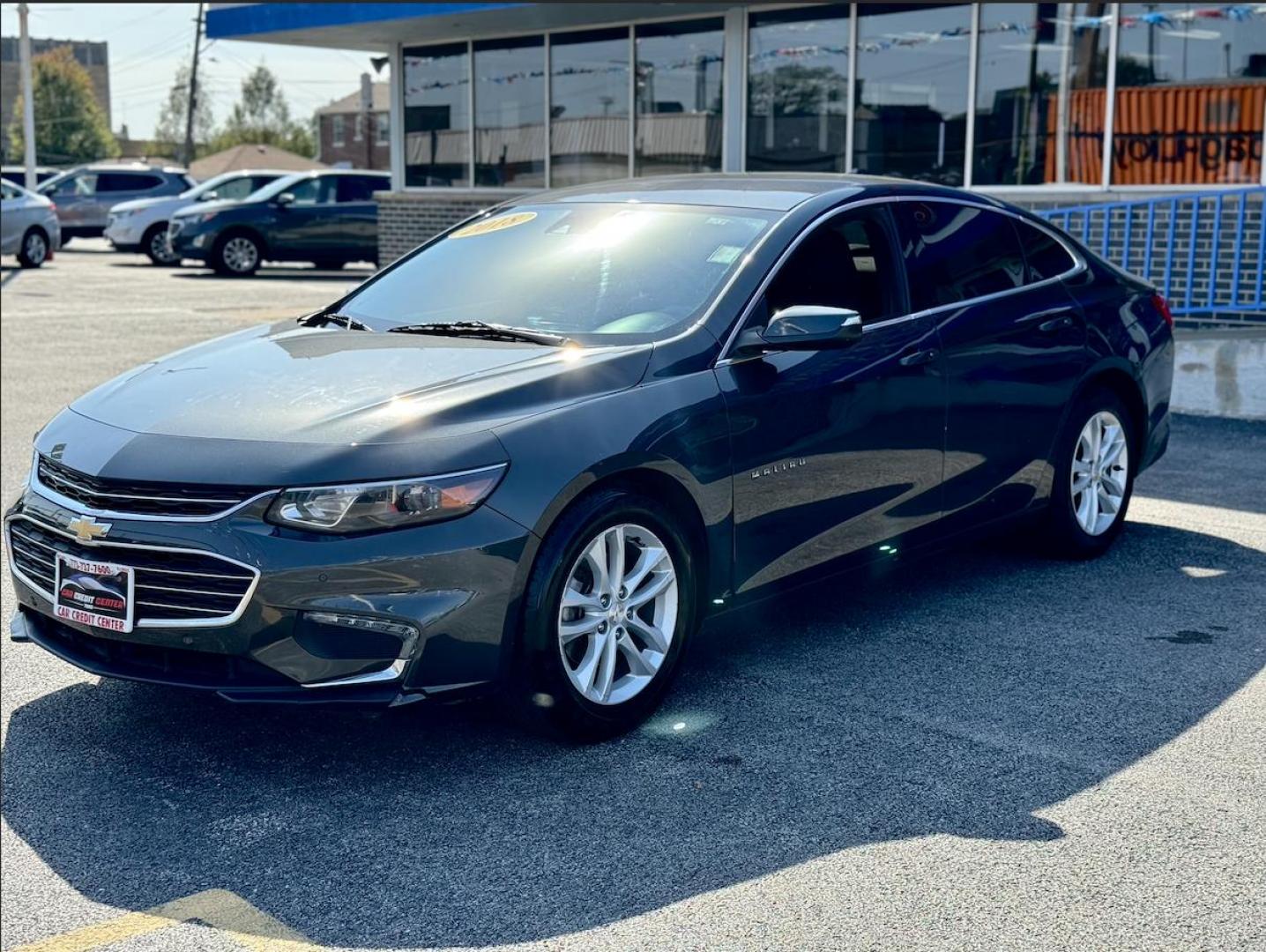 2018 GRAY Chevrolet Malibu LT (1G1ZD5ST1JF) with an 1.5L L4 DOHC 16V engine, 6A transmission, located at 7600 S Western Ave., Chicago, IL, 60620, (773) 918-3980, 0.000000, 0.000000 - Photo#2