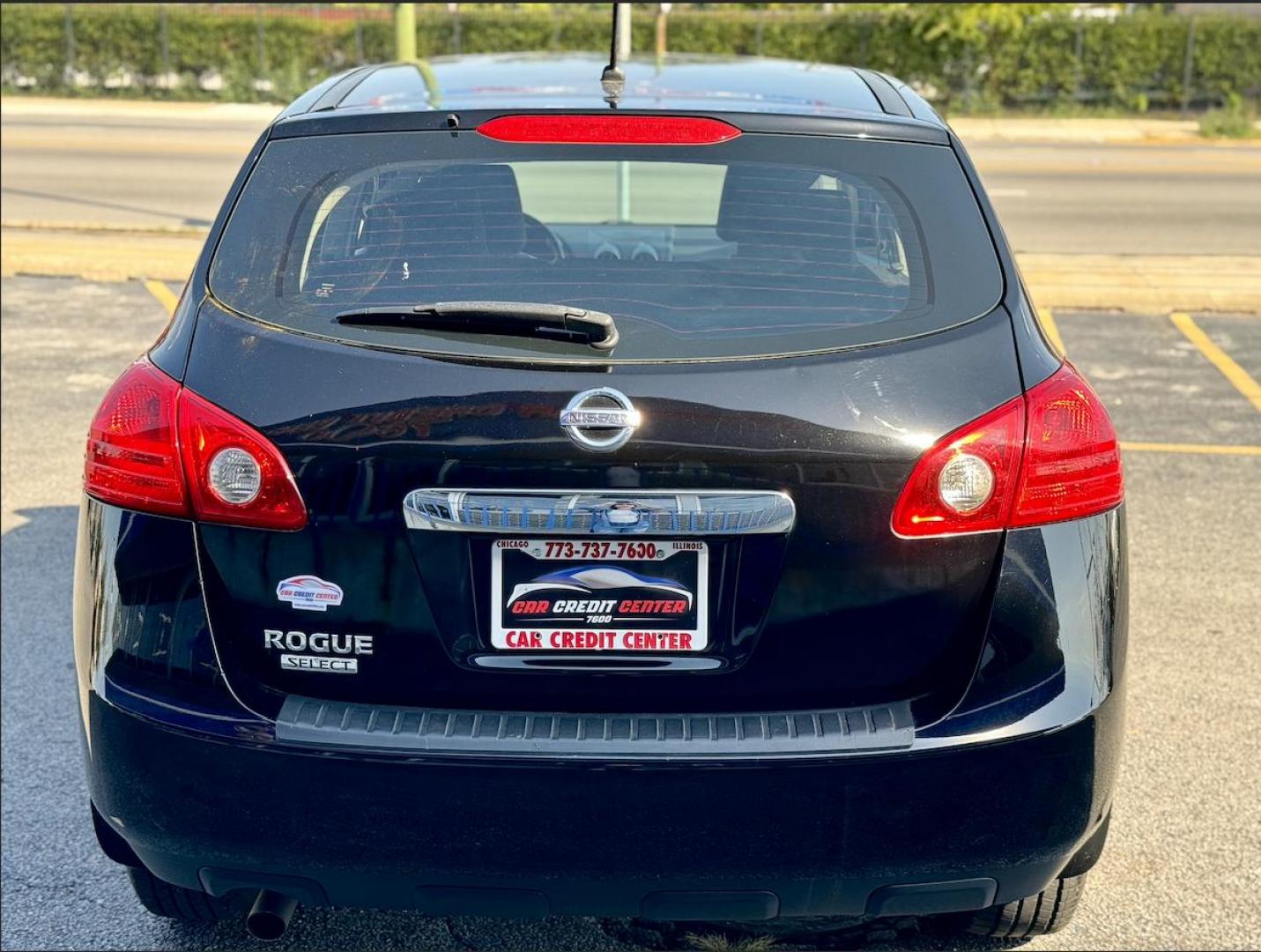 2015 BLACK Nissan Rogue Select S 2WD (JN8AS5MT4FW) with an 2.5L L4 DOHC 16V engine, Continuously Variable Transmission transmission, located at 7600 S Western Ave., Chicago, IL, 60620, (773) 918-3980, 0.000000, 0.000000 - Photo#3