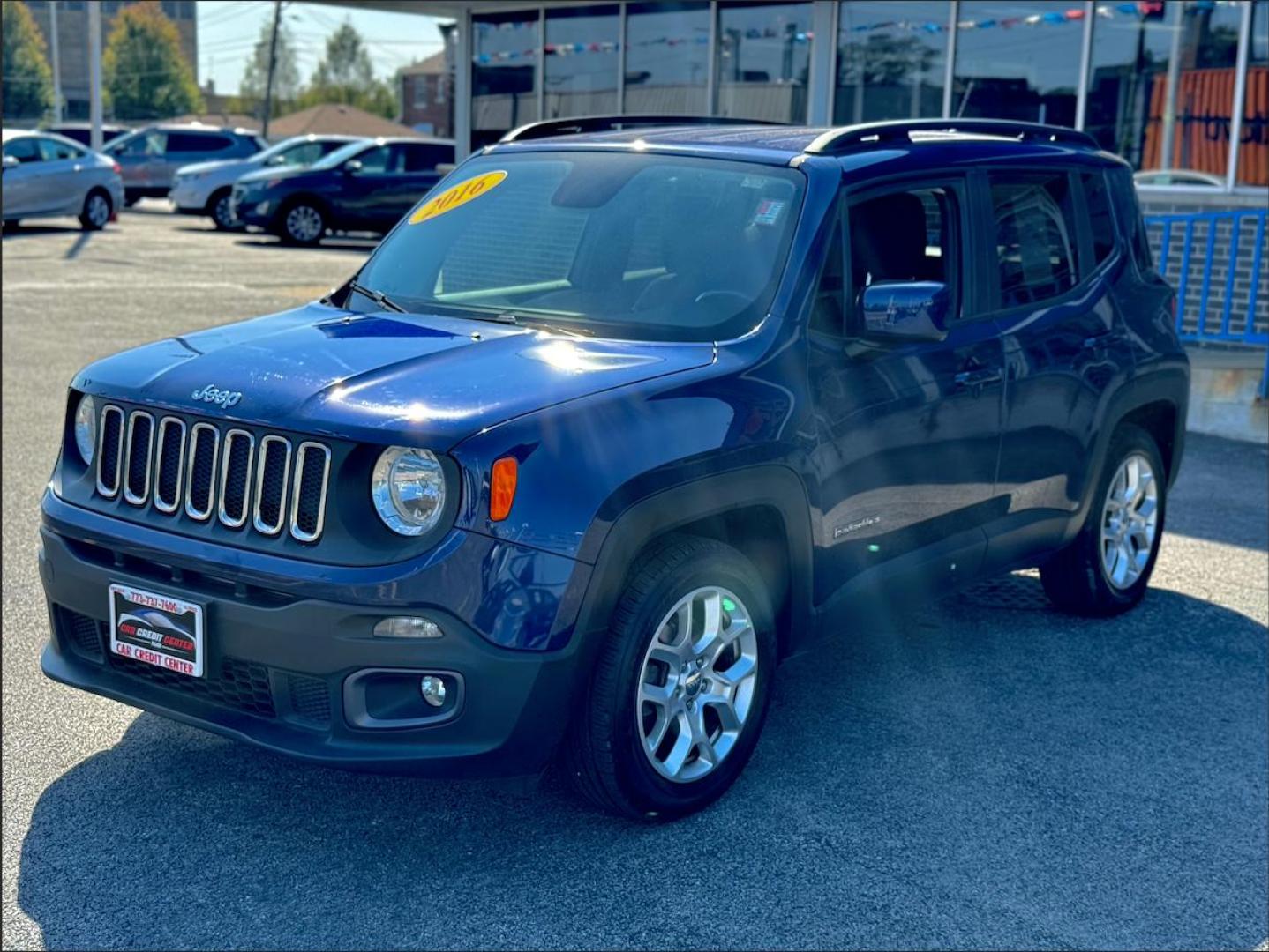 2016 BLUE Jeep Renegade Latitude FWD (ZACCJABT0GP) with an 2.4L L4 DOHC 16V engine, 6M transmission, located at 7600 S Western Ave., Chicago, IL, 60620, (773) 918-3980, 0.000000, 0.000000 - Photo#2