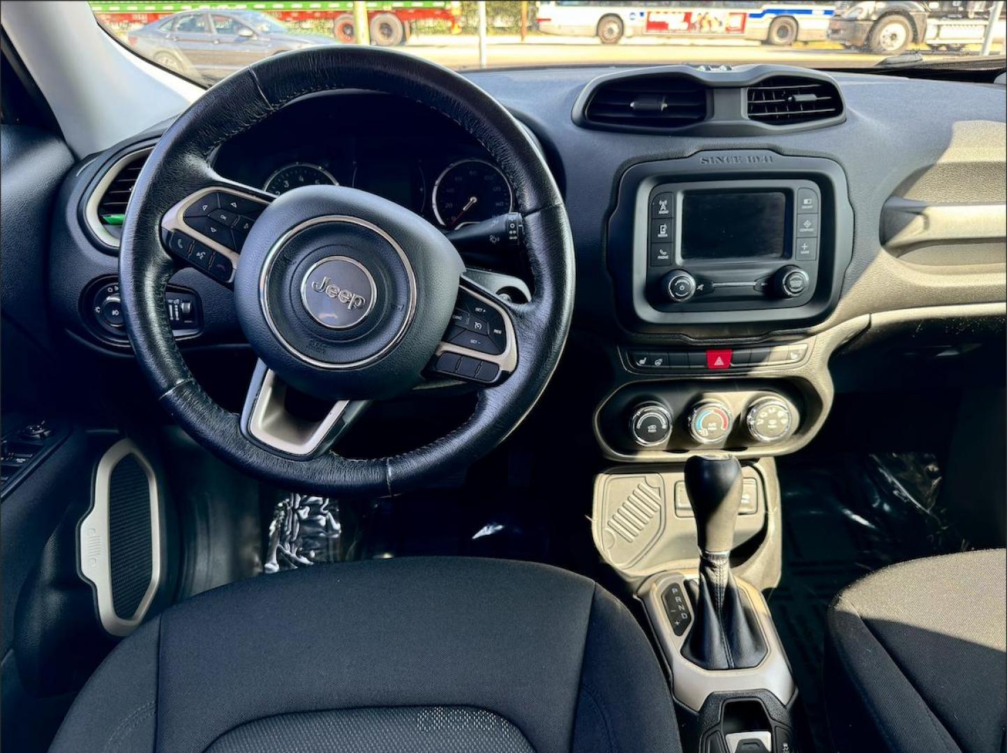 2016 BLUE Jeep Renegade Latitude FWD (ZACCJABT0GP) with an 2.4L L4 DOHC 16V engine, 6M transmission, located at 7600 S Western Ave., Chicago, IL, 60620, (773) 918-3980, 0.000000, 0.000000 - Photo#6