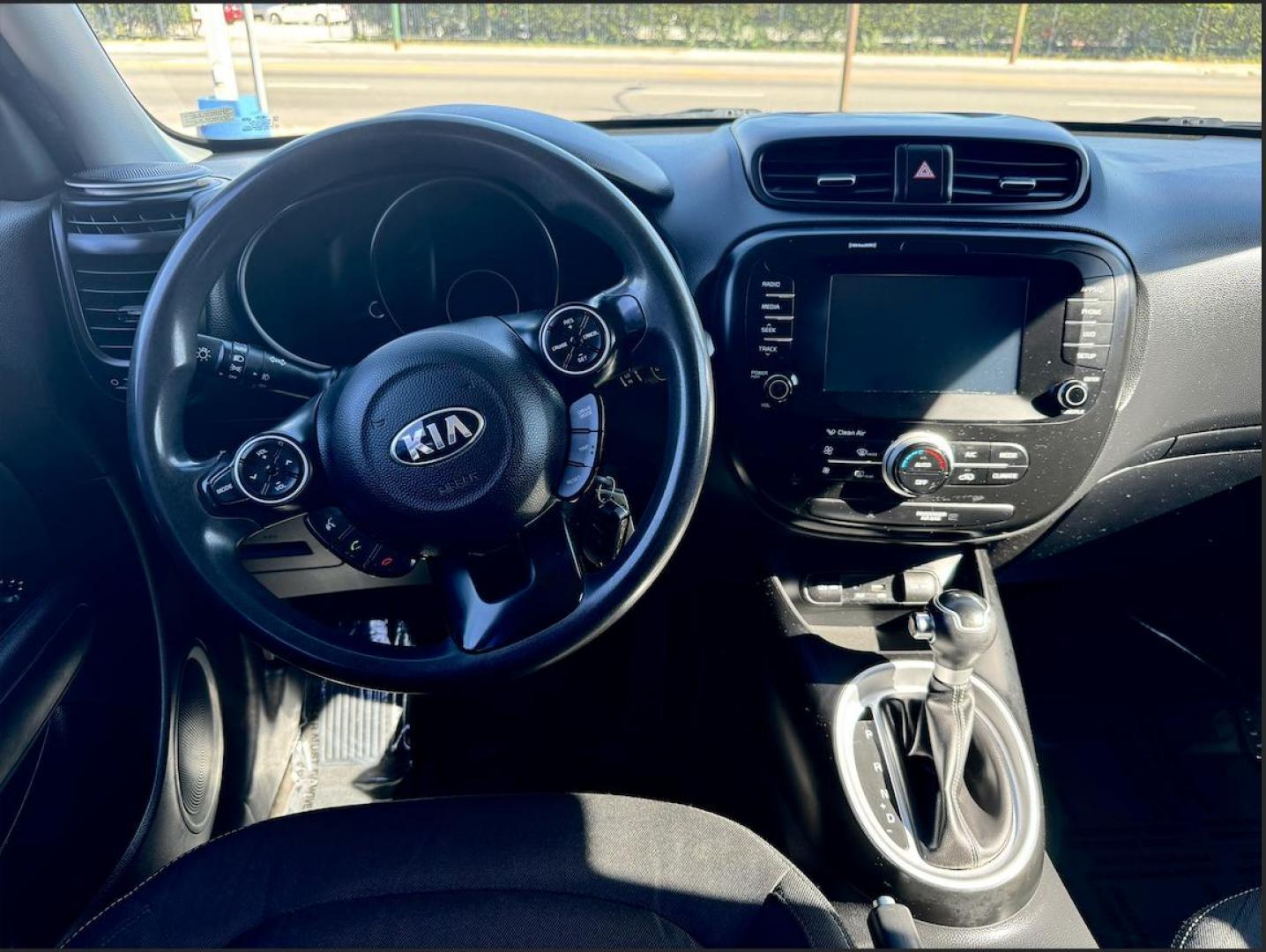 2018 BLACK Kia Soul + (KNDJP3A53J7) with an 2.0L L4 DOHC 16V engine, 6A transmission, located at 7600 S Western Ave., Chicago, IL, 60620, (773) 918-3980, 0.000000, 0.000000 - Photo#6