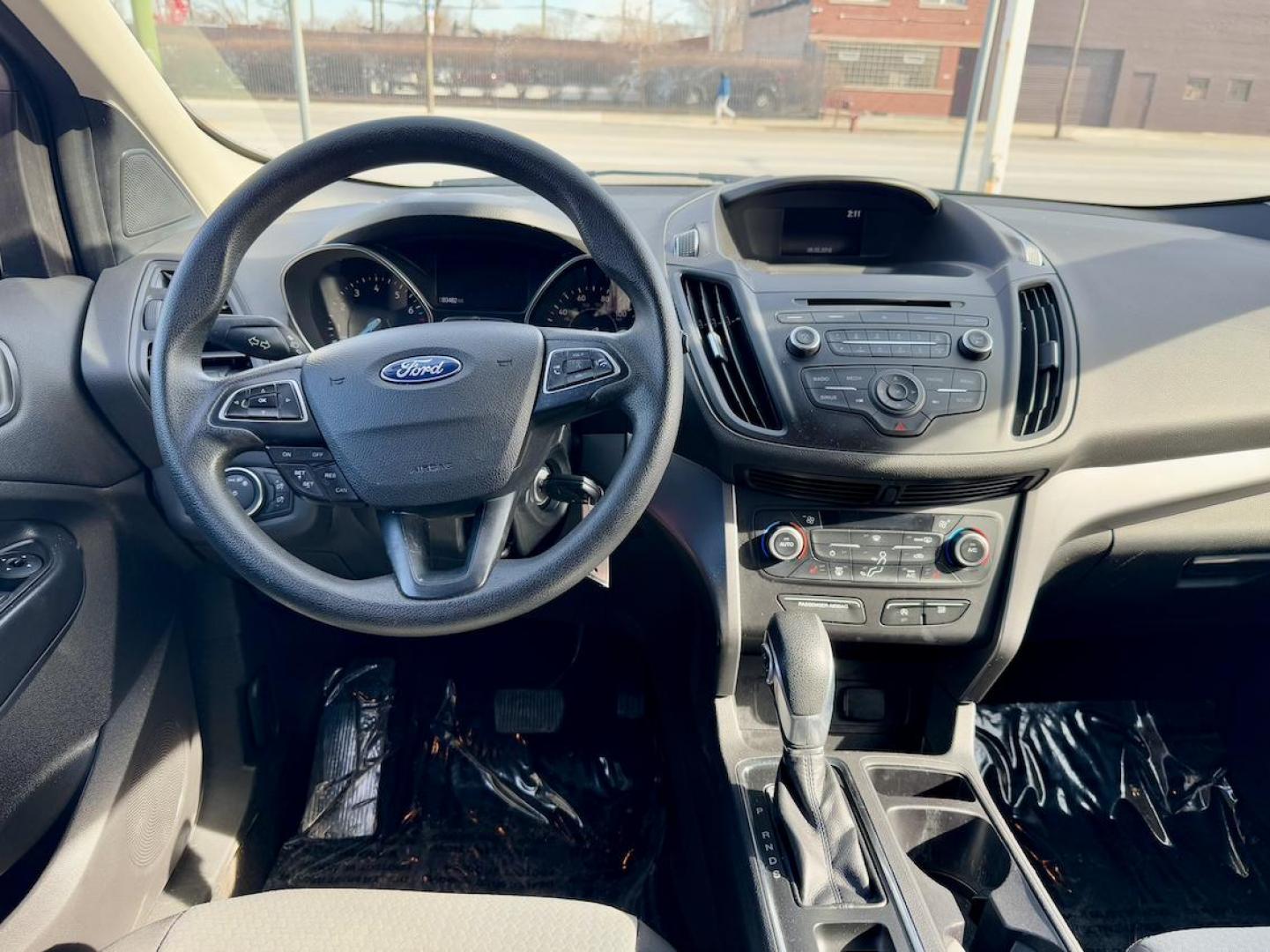 2018 RED Ford Escape SE FWD (1FMCU0GD7JU) with an 1.5L L4 DOHC 16V engine, 6A transmission, located at 7600 S Western Ave., Chicago, IL, 60620, (773) 918-3980, 0.000000, 0.000000 - Photo#6