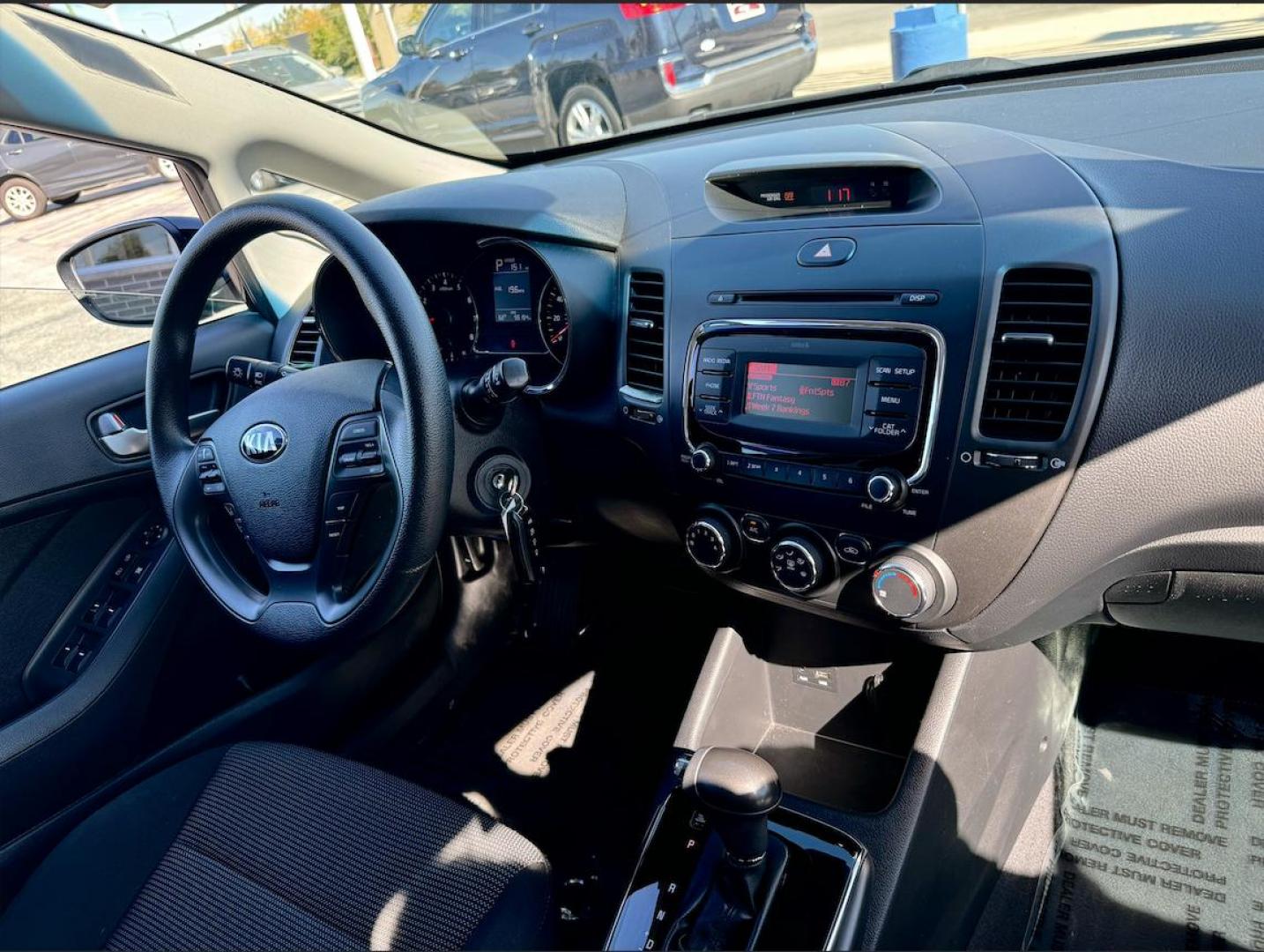 2018 BLACK Kia Forte LX 6M (3KPFK4A77JE) with an 2.0L L4 DOHC 16V engine, 6M transmission, located at 7600 S Western Ave., Chicago, IL, 60620, (773) 918-3980, 0.000000, 0.000000 - Photo#7