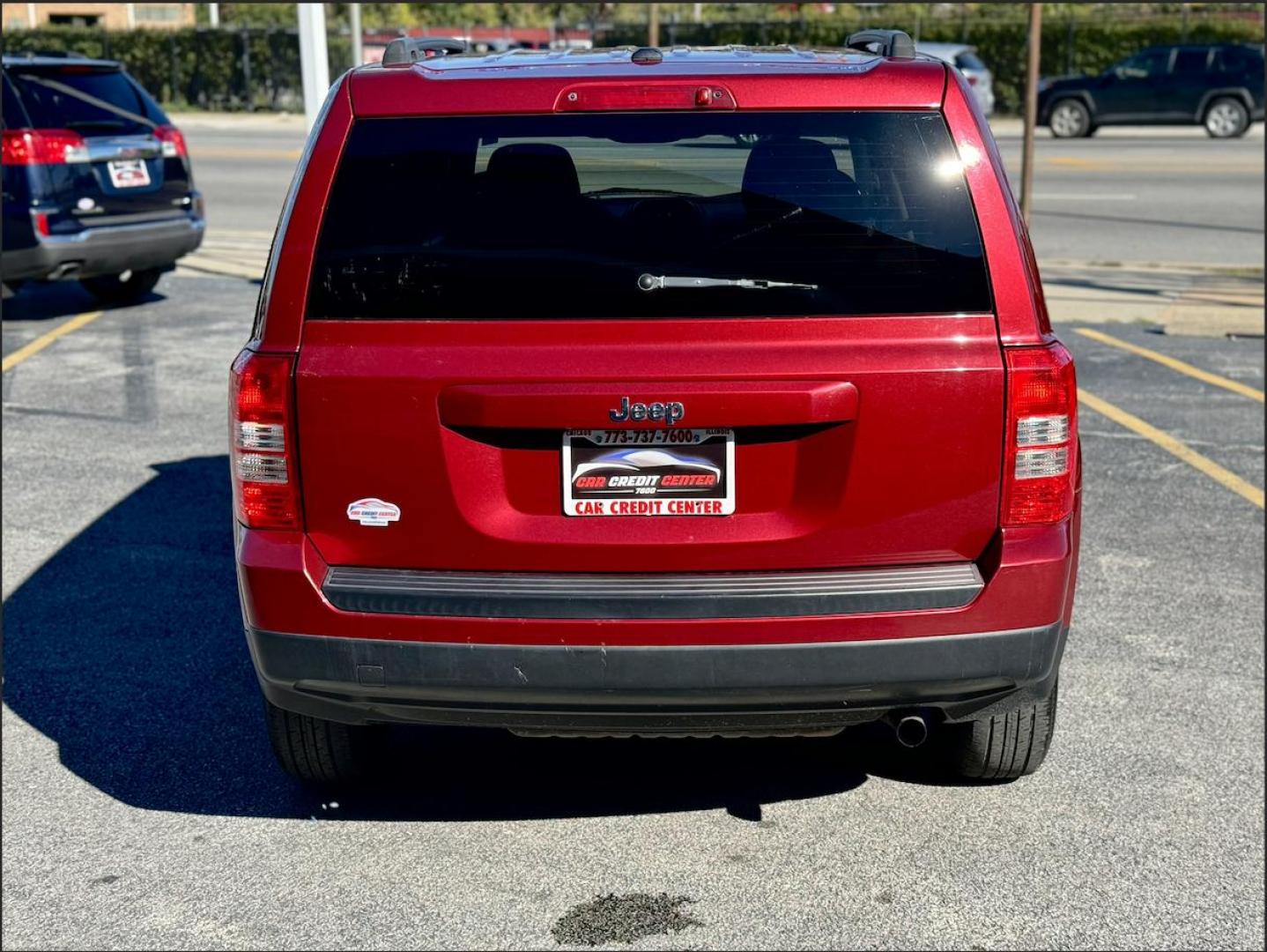 2017 RED Jeep Patriot Sport 2WD (1C4NJPBAXHD) with an 2.0L L4 DOHC 16V engine, located at 7600 S Western Ave., Chicago, IL, 60620, (773) 918-3980, 0.000000, 0.000000 - Photo#3