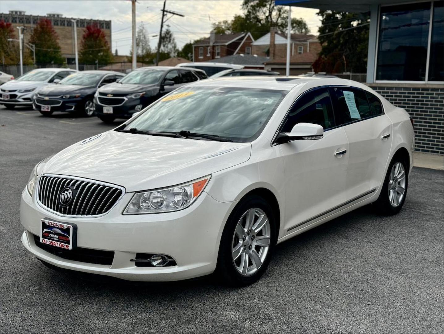 2013 WHITE BUICK LACROSSE LEATHER Leather Package (1G4GC5E39DF) with an 3.6L V6 DOHC 24V engine, 6-Speed Automatic transmission, located at 7600 S Western Ave., Chicago, IL, 60620, (773) 918-3980, 0.000000, 0.000000 - Photo#2