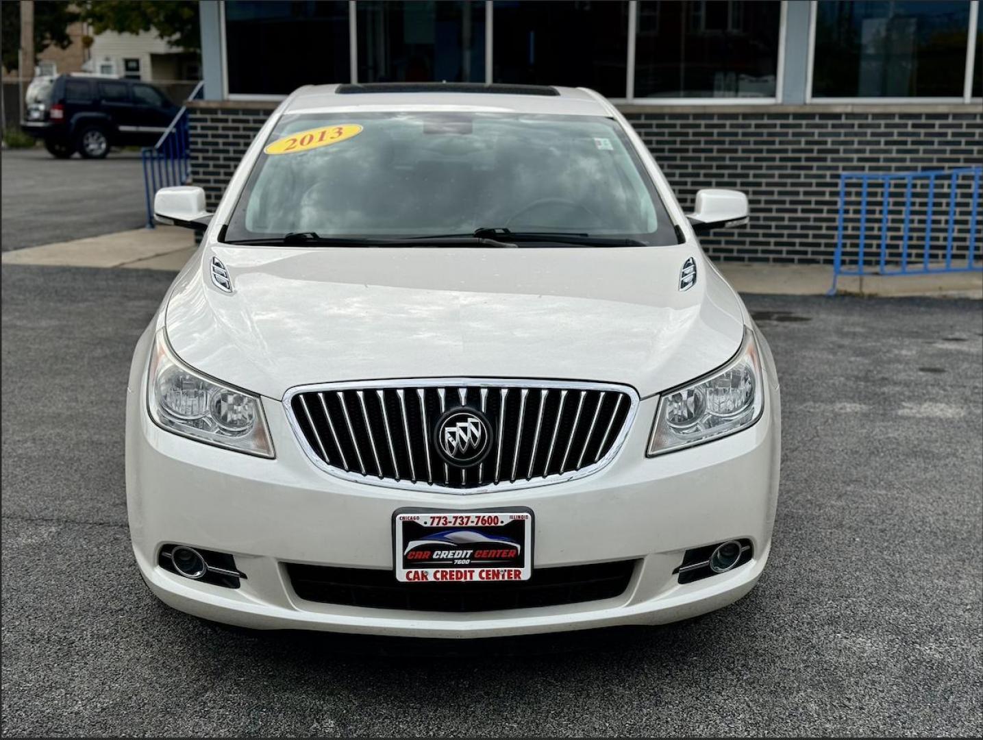 2013 WHITE BUICK LACROSSE LEATHER Leather Package (1G4GC5E39DF) with an 3.6L V6 DOHC 24V engine, 6-Speed Automatic transmission, located at 7600 S Western Ave., Chicago, IL, 60620, (773) 918-3980, 0.000000, 0.000000 - Photo#1