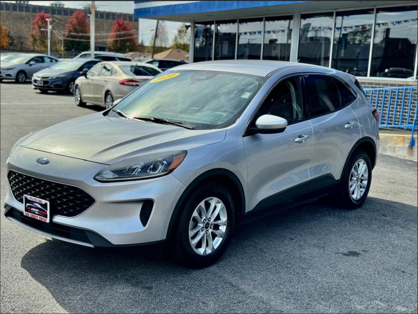 2020 GRAY Ford Escape SE (1FMCU0G63LU) with an 1.5L L3 engine, 6A transmission, located at 7600 S Western Ave., Chicago, IL, 60620, (773) 918-3980, 0.000000, 0.000000 - Photo#2