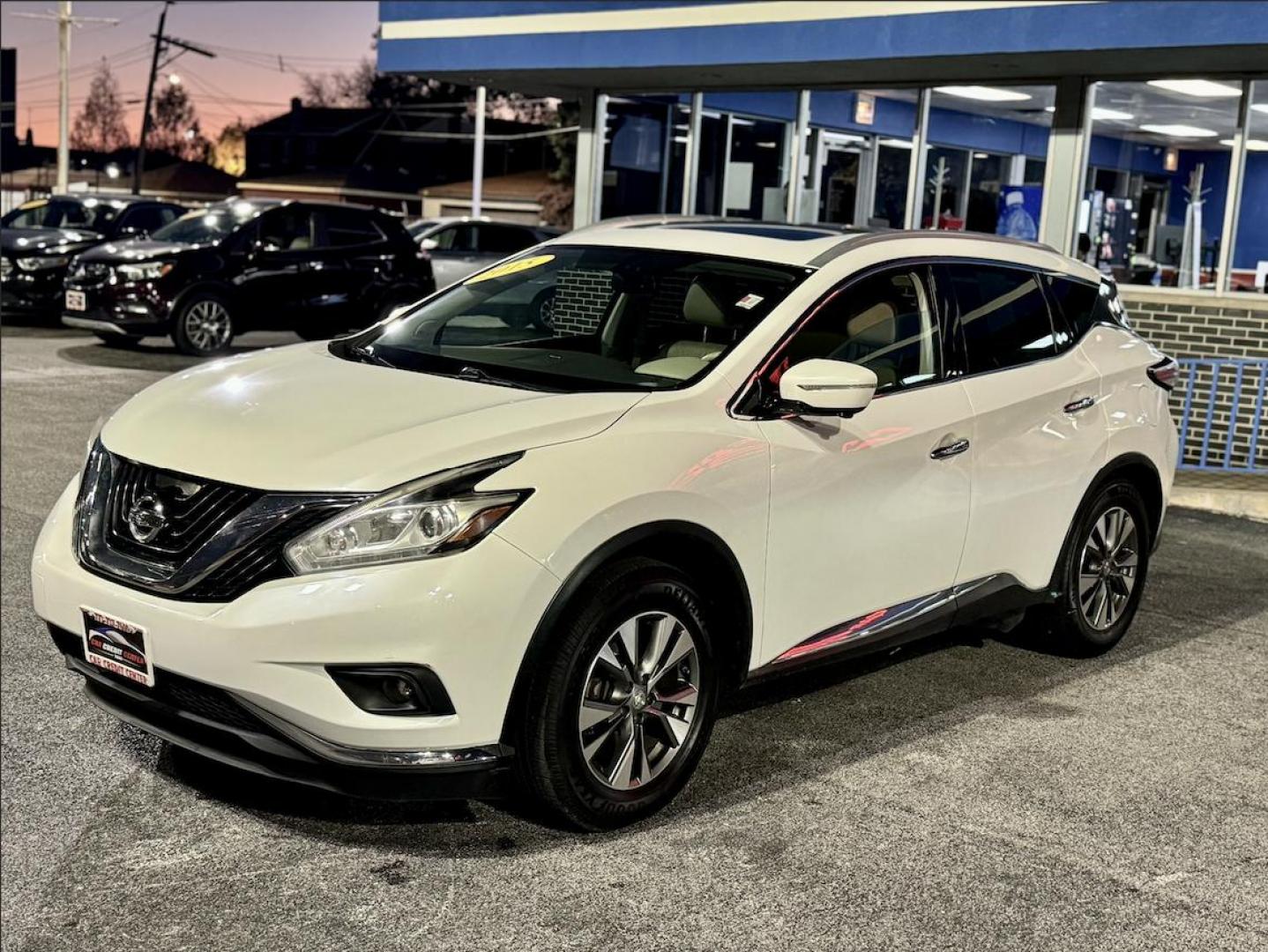 2015 WHITE Nissan Murano Platinum FWD (5N1AZ2MG6FN) with an 3.5L V6 DOHC 24V engine, Continuously Variable Transmission transmission, located at 7600 S Western Ave., Chicago, IL, 60620, (773) 918-3980, 0.000000, 0.000000 - Photo#2