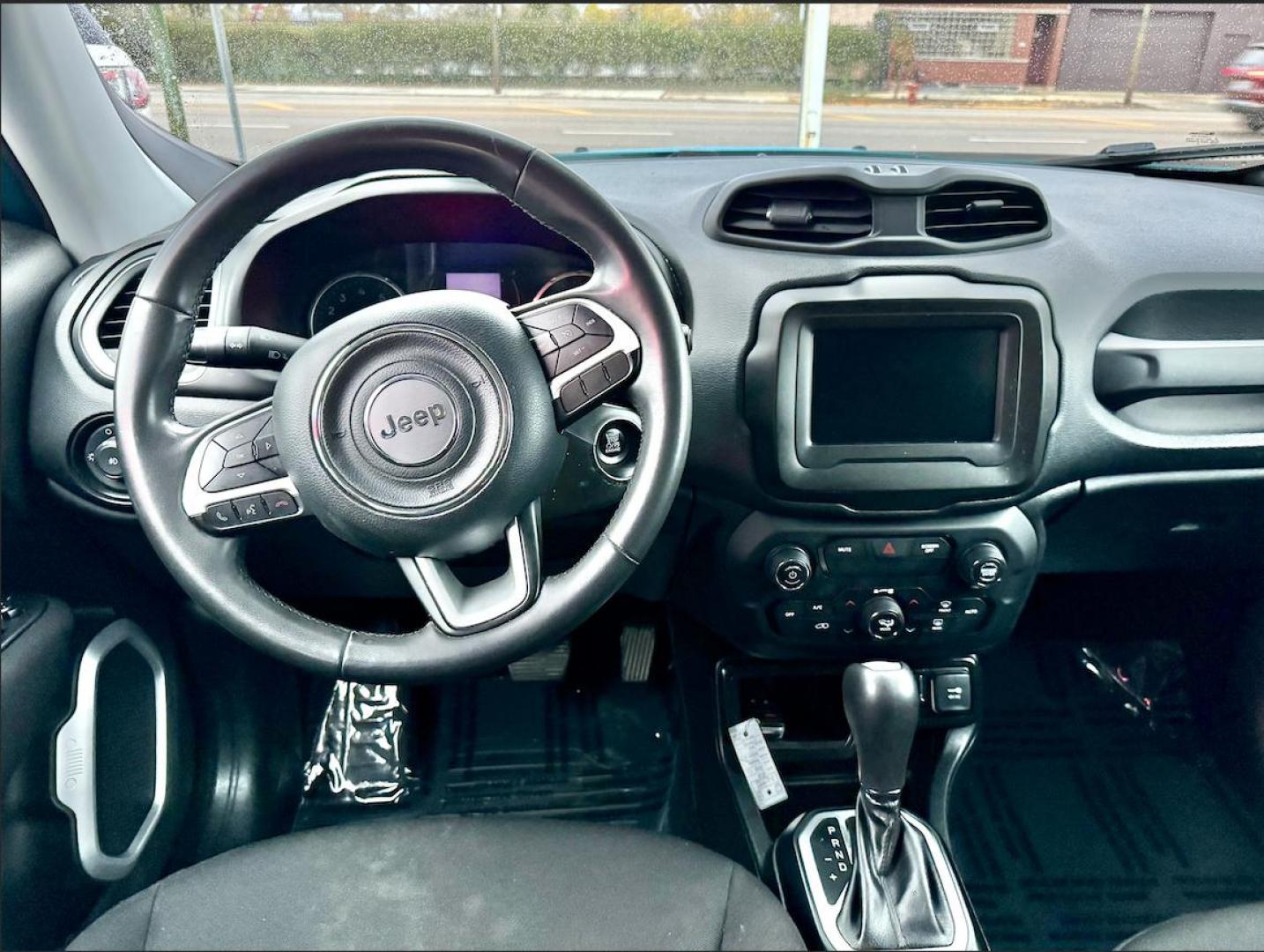 2020 BLUE Jeep Renegade Latitude (ZACNJABB1LP) with an 2.4L L4 DOHC 16V engine, 9A transmission, located at 7600 S Western Ave., Chicago, IL, 60620, (773) 918-3980, 0.000000, 0.000000 - Photo#6