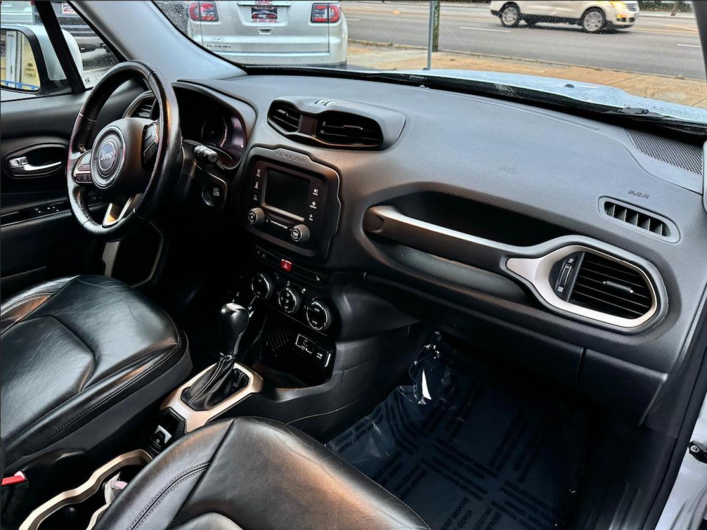 2015 SILVER JEEP RENEGADE (ZACCJADT0FP) , located at 7600 S Western Ave., Chicago, IL, 60620, (773) 918-3980, 0.000000, 0.000000 - Photo#8