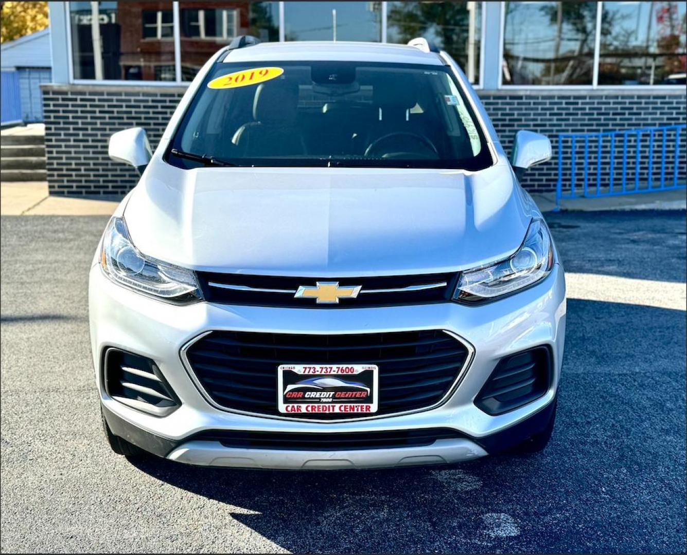 2019 SILVER Chevrolet Trax LT AWD (3GNCJPSBXKL) with an 1.4L L4 DOHC 16V engine, 6A transmission, located at 7600 S Western Ave., Chicago, IL, 60620, (773) 918-3980, 0.000000, 0.000000 - Photo#1