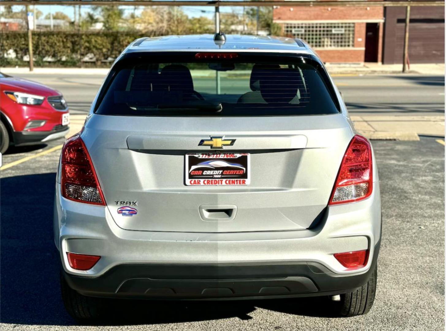 2020 GRAY Chevrolet Trax LS FWD (KL7CJKSB0LB) with an 1.4L L4 DOHC 16V engine, 6A transmission, located at 7600 S Western Ave., Chicago, IL, 60620, (773) 918-3980, 0.000000, 0.000000 - Photo#3