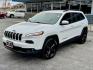 2016 WHITE Jeep Cherokee Latitude 4WD (1C4PJMCBXGW) with an 2.4L L4 DOHC 16V engine, 9A transmission, located at 7600 S Western Ave., Chicago, IL, 60620, (773) 918-3980, 0.000000, 0.000000 - Photo#2