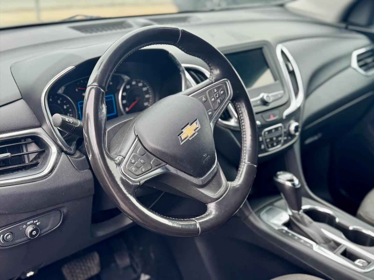 2019 BLACK Chevrolet Equinox LT 2WD (3GNAXKEV9KL) with an 1.5L L4 DIR DOHC 16V TURBO engine, 6A transmission, located at 7600 S Western Ave., Chicago, IL, 60620, (773) 918-3980, 0.000000, 0.000000 - Photo#5