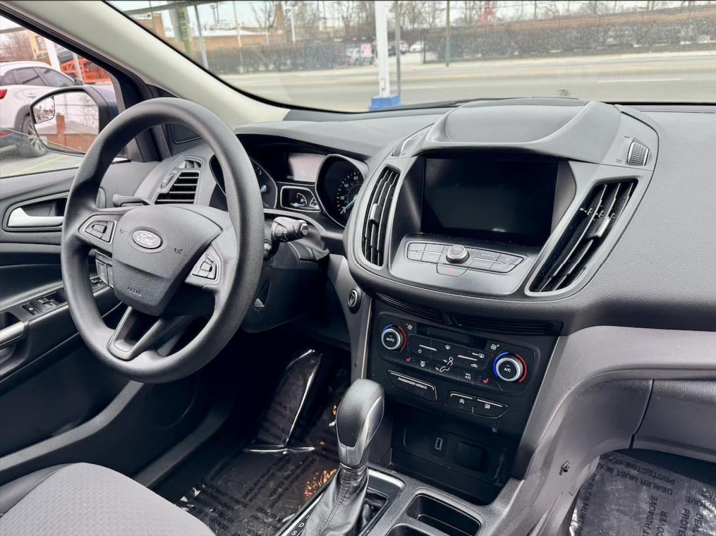 2019 BLUE Ford Escape SE 4WD (1FMCU9GD2KU) with an 1.5L L4 DOHC 16V engine, 6A transmission, located at 7600 S Western Ave., Chicago, IL, 60620, (773) 918-3980, 0.000000, 0.000000 - Photo#8